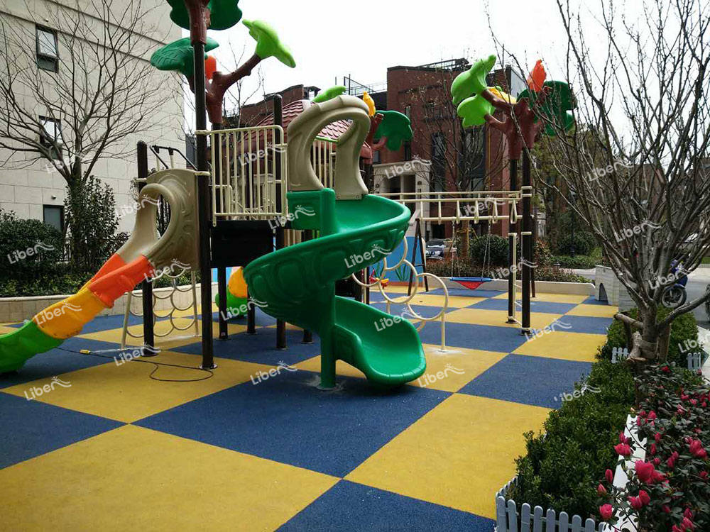 outdoor playground-2